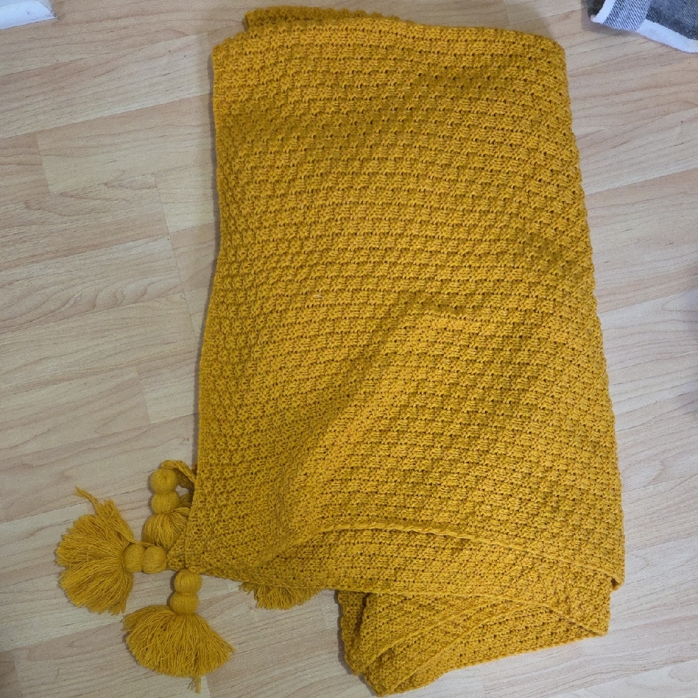 Mustard Yellow Knit Throw Blanket with Tassels